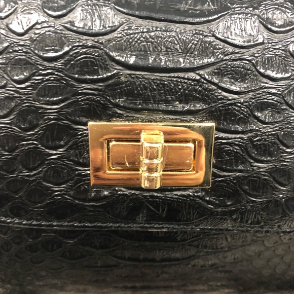 NEW -IMITATION Crocodile Black Purse - Picture 6 of 7